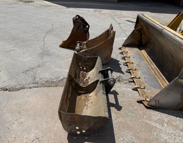 CATERPILLAR  428 F2 **FULL EQUIP**